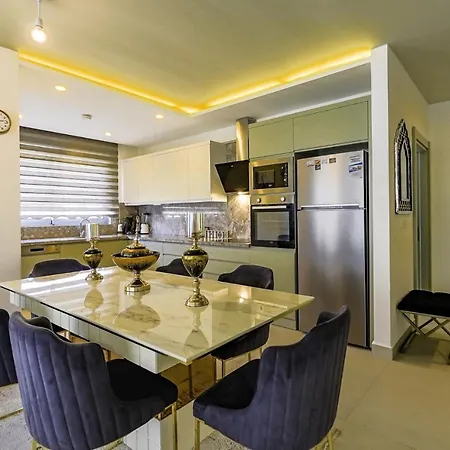 Sea View Stylish Flat W Shared Pool In Alanya * Camyolu
