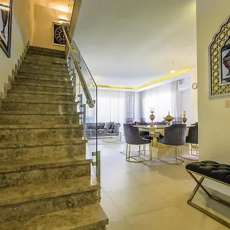 Sea View Stylish Flat W Shared Pool In Alanya *