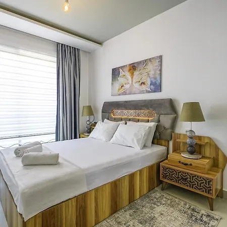 Sea View Stylish Flat W Shared Pool In Alanya