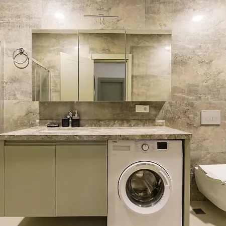 Sea View Stylish Flat W Shared Pool In Alanya Camyolu